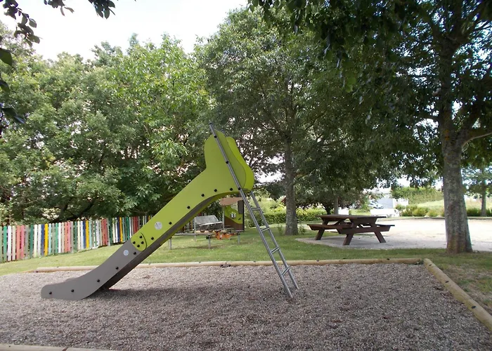 Hébergement de vacances Communal Ecole Montain (Tarn-et-Garonne)